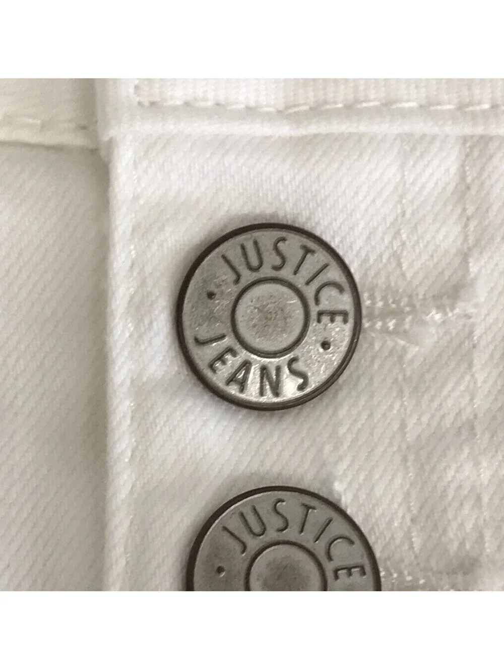 Justice Girls Skort. White with Snap Close. Distressed & Frayed Hem Size 8. NWT